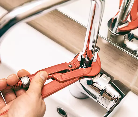 Expert Leak Repair Plumber in Visalia, CA